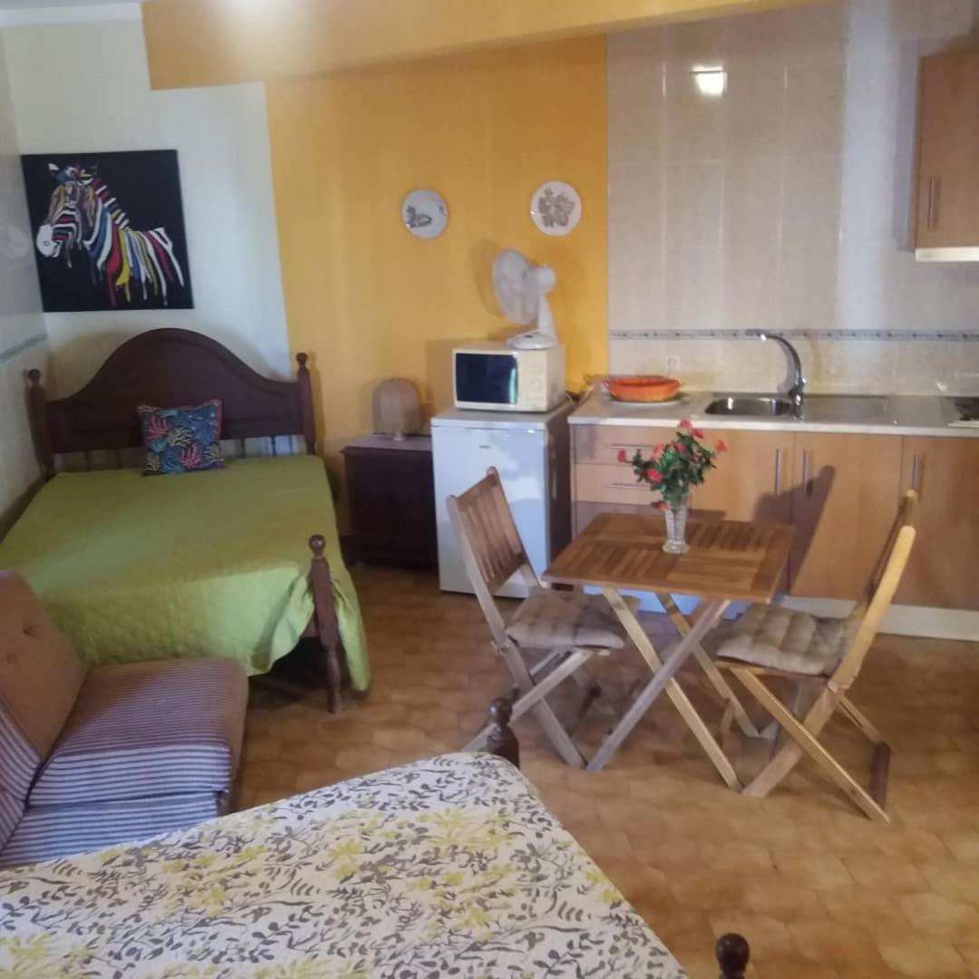 Guest House Pacifica Quarteira Kamer foto